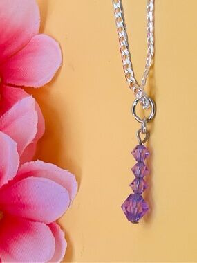 Elegant Silver Necklace with Purple crystal Pendant